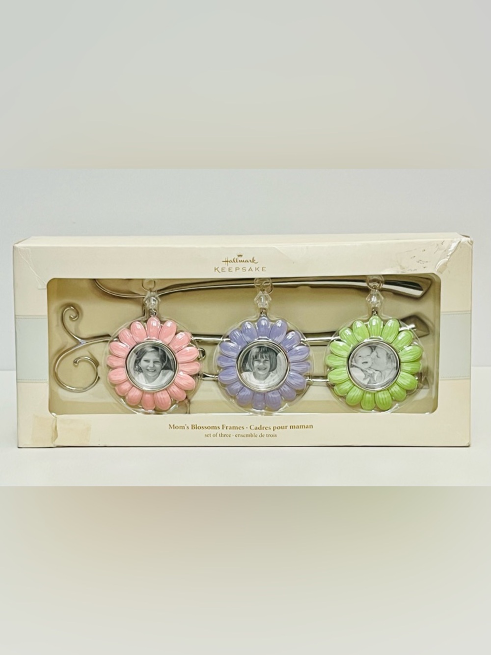 "Mom's Blossoms Frames” Hallmark Keepsake Set
